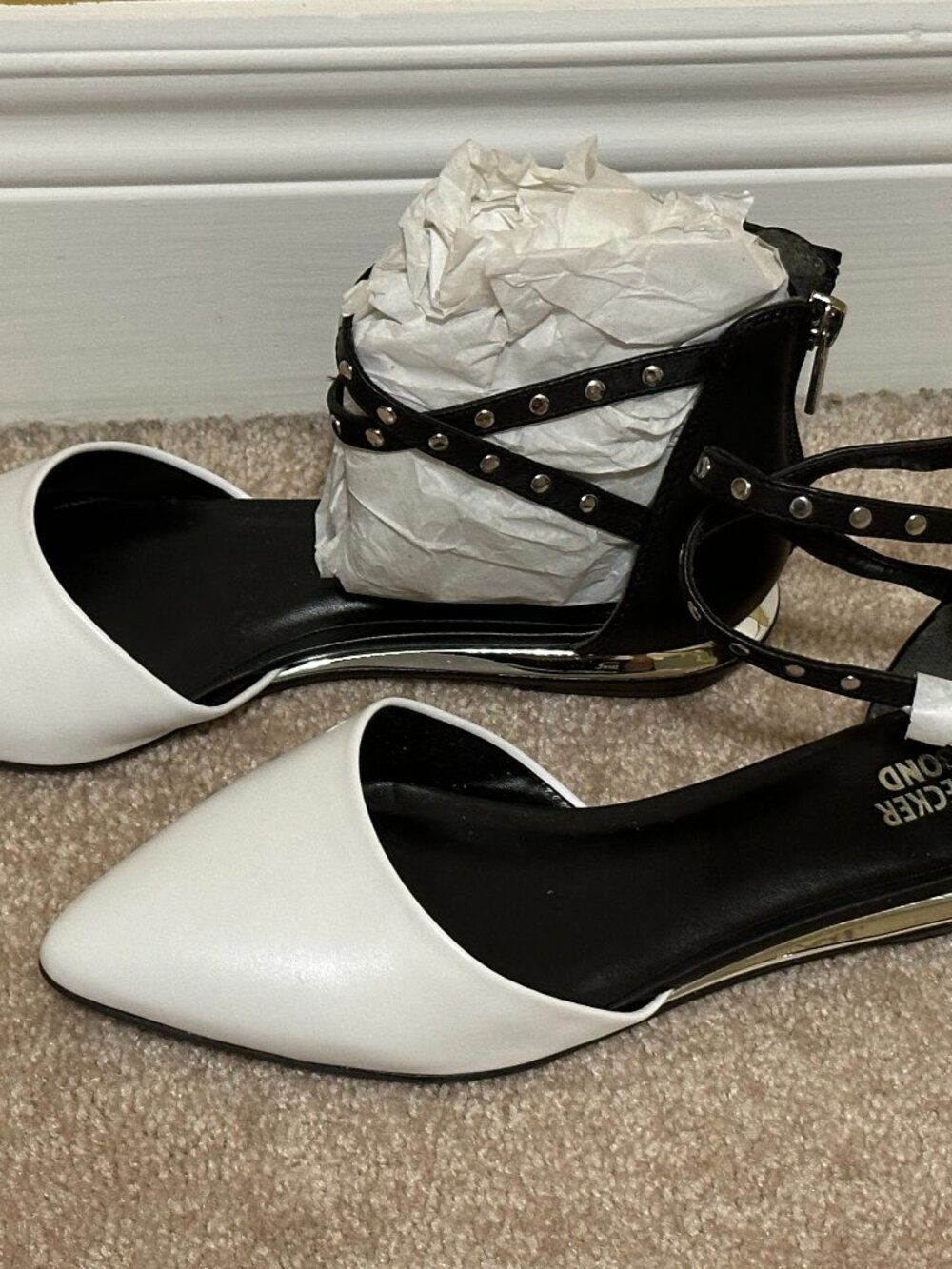 BRAND NEW Bleecker & Bond Pointed-Toe Flats